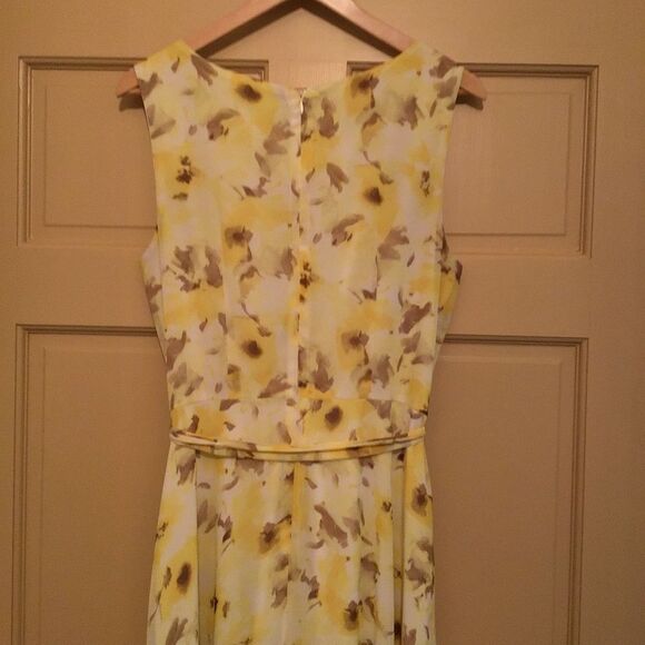 RK Sleeveless Floral Yellow Maxi Dress - Picture 6 of 10